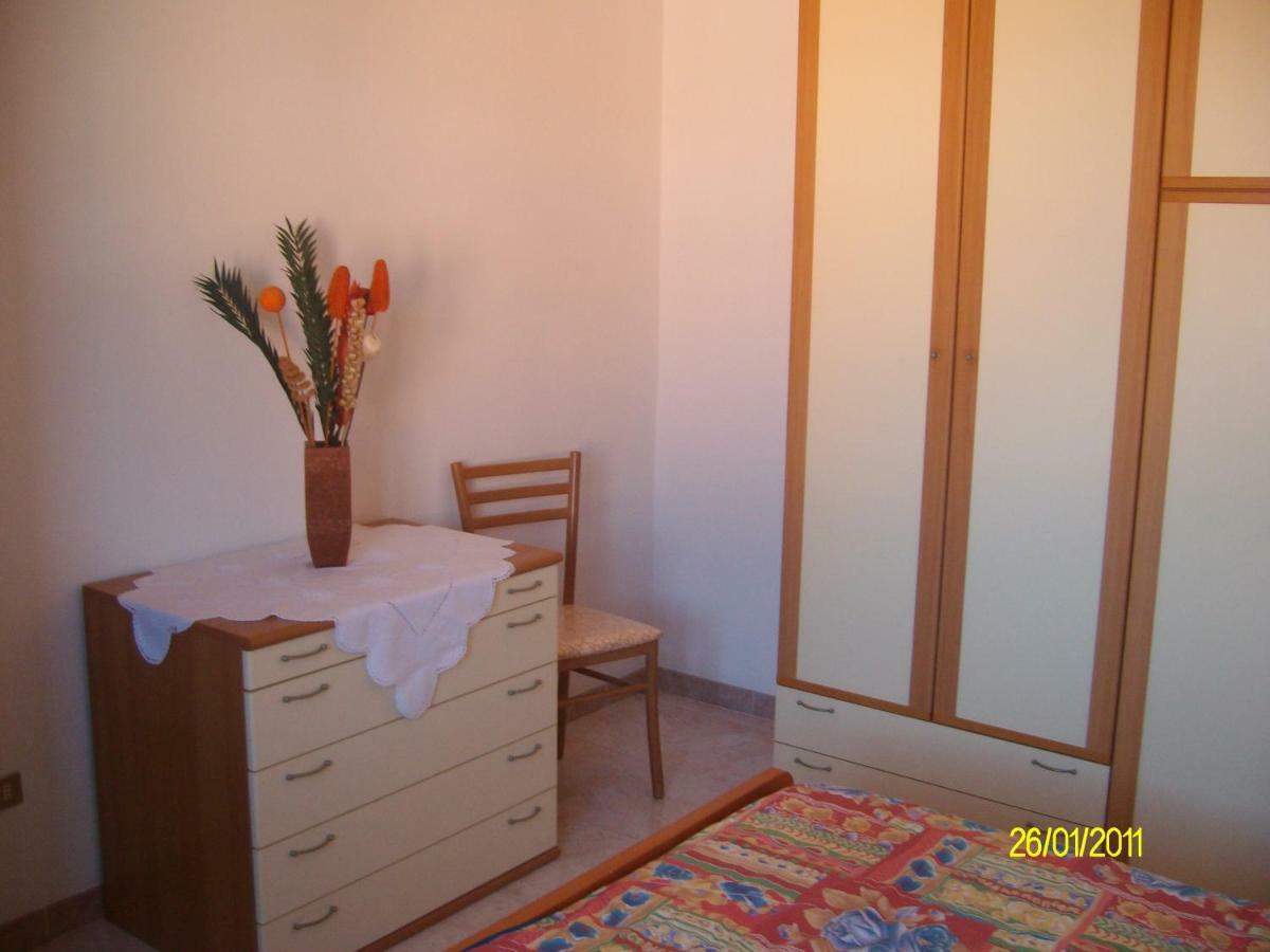 Casa Roberta Apartment Villa San Pietro Екстериор снимка